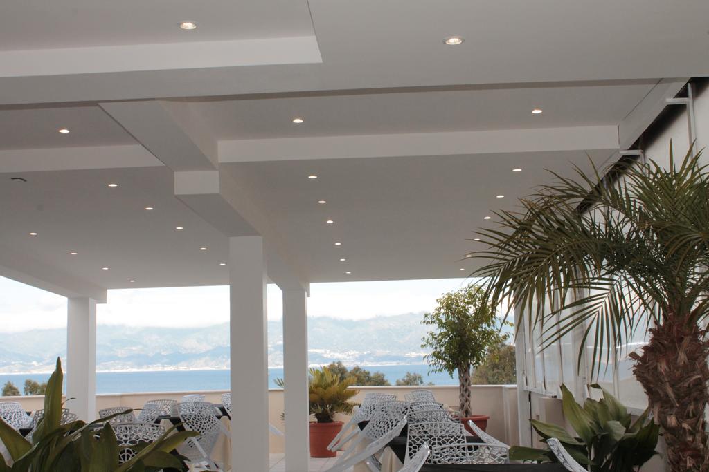 Hotel Lungomare ريجّو دي كالابريا المظهر الخارجي الصورة