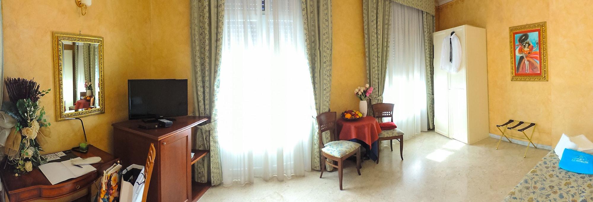 Hotel Lungomare ريجّو دي كالابريا المظهر الخارجي الصورة