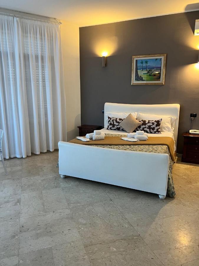 Hotel Lungomare ريجّو دي كالابريا المظهر الخارجي الصورة