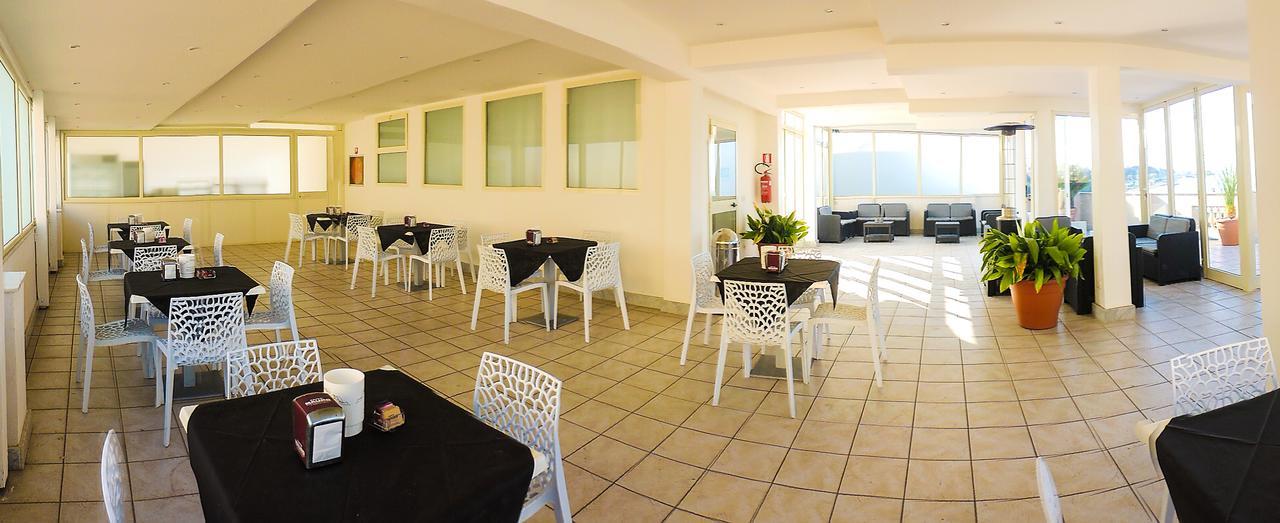 Hotel Lungomare ريجّو دي كالابريا المظهر الخارجي الصورة