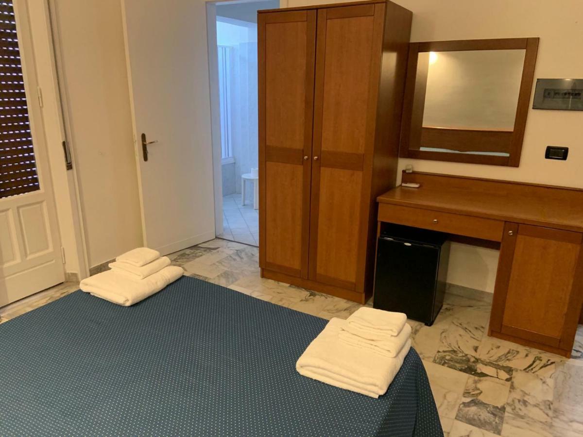 Hotel Lungomare ريجّو دي كالابريا المظهر الخارجي الصورة
