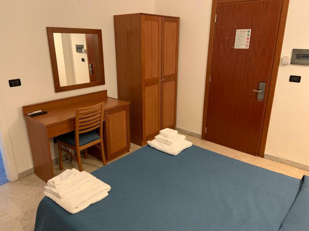 Hotel Lungomare ريجّو دي كالابريا المظهر الخارجي الصورة