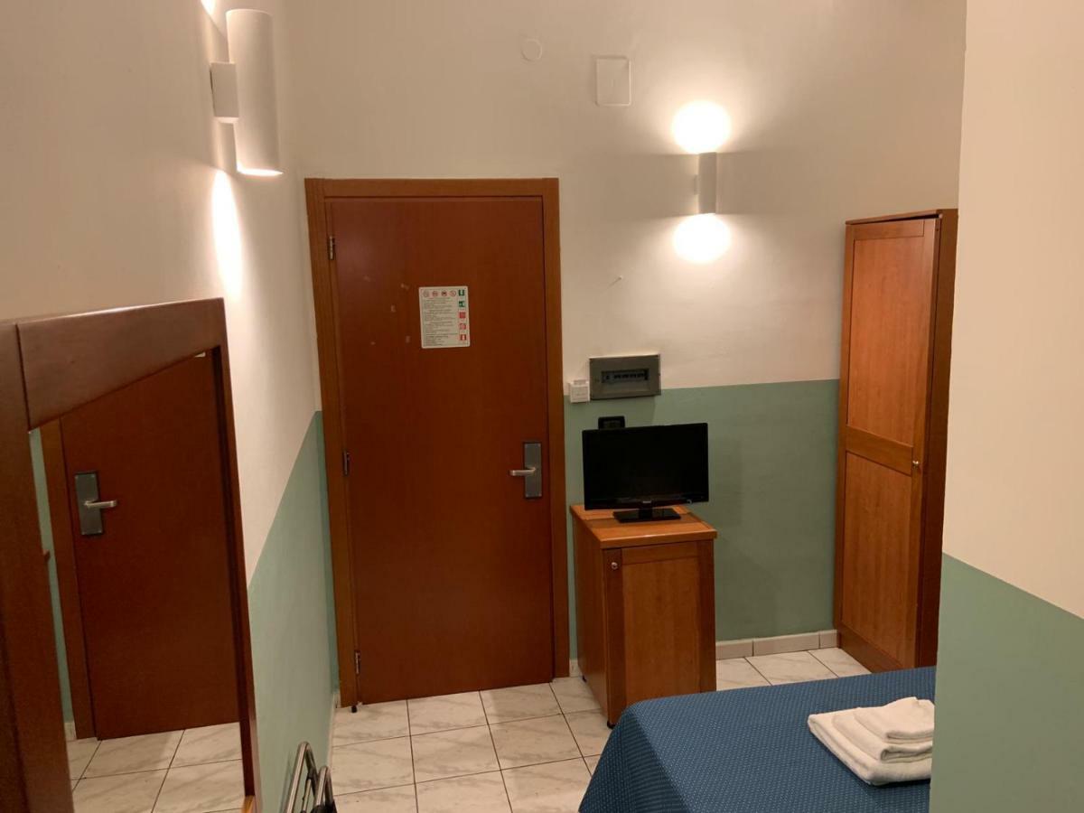 Hotel Lungomare ريجّو دي كالابريا المظهر الخارجي الصورة