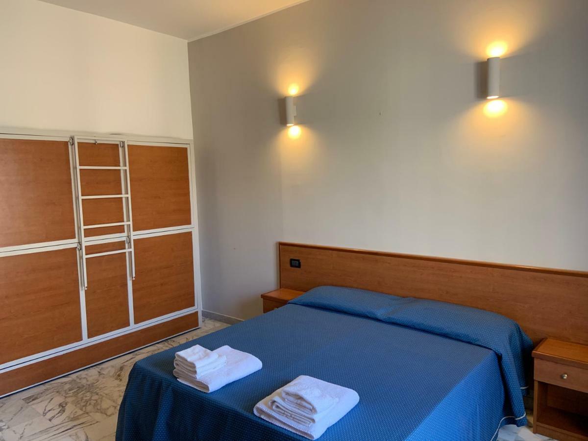 Hotel Lungomare ريجّو دي كالابريا المظهر الخارجي الصورة