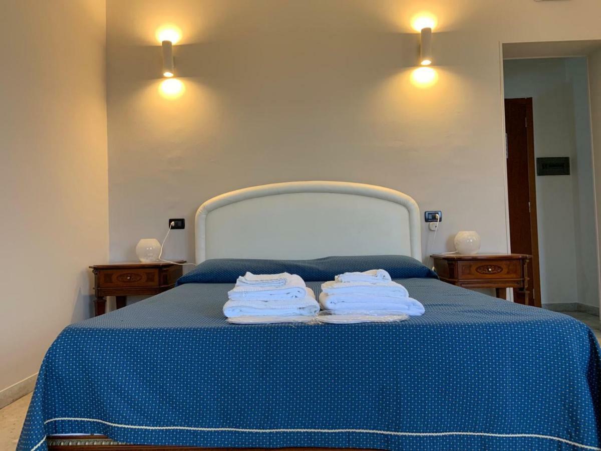 Hotel Lungomare ريجّو دي كالابريا المظهر الخارجي الصورة