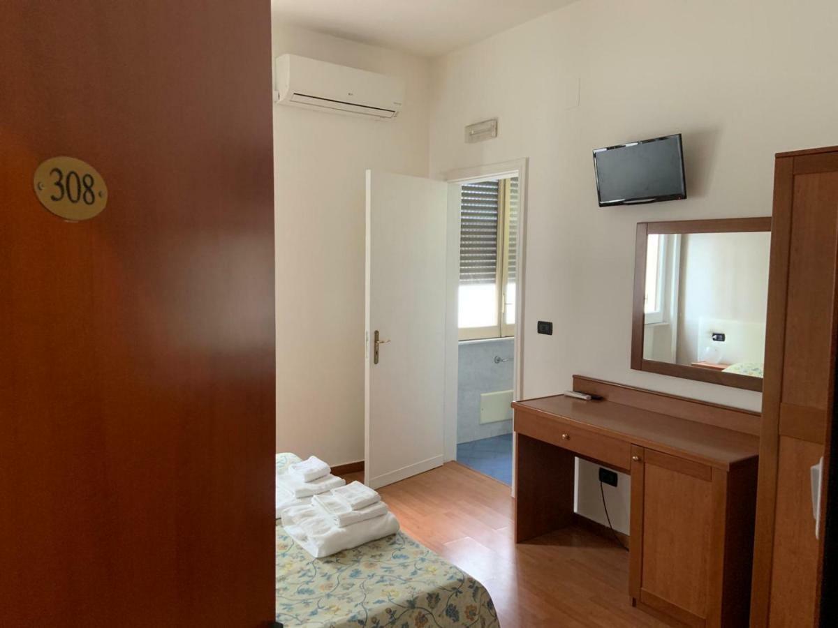 Hotel Lungomare ريجّو دي كالابريا المظهر الخارجي الصورة